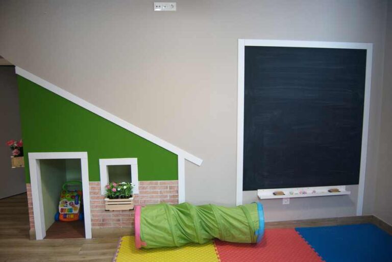 txoko barakaldo ostadar zona infantil pizarra 768x514